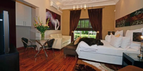 Отель Saffron Guest House  Йоханнесбург